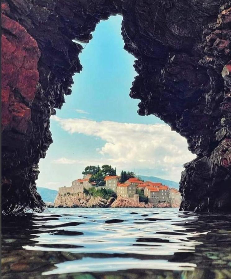 Apartments Dragisic Sveti Stefan Exterior foto