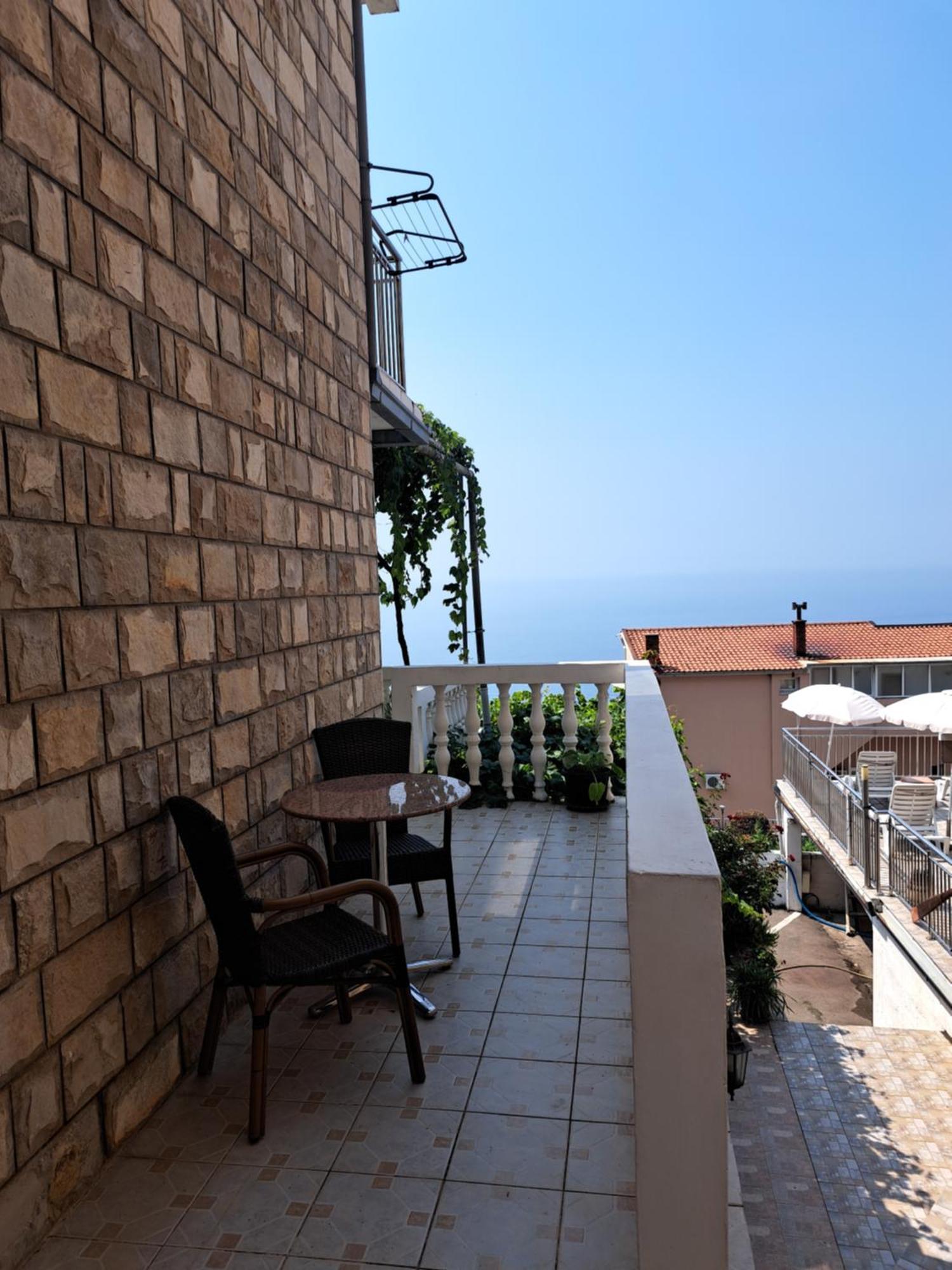 Apartments Dragisic Sveti Stefan Exterior foto