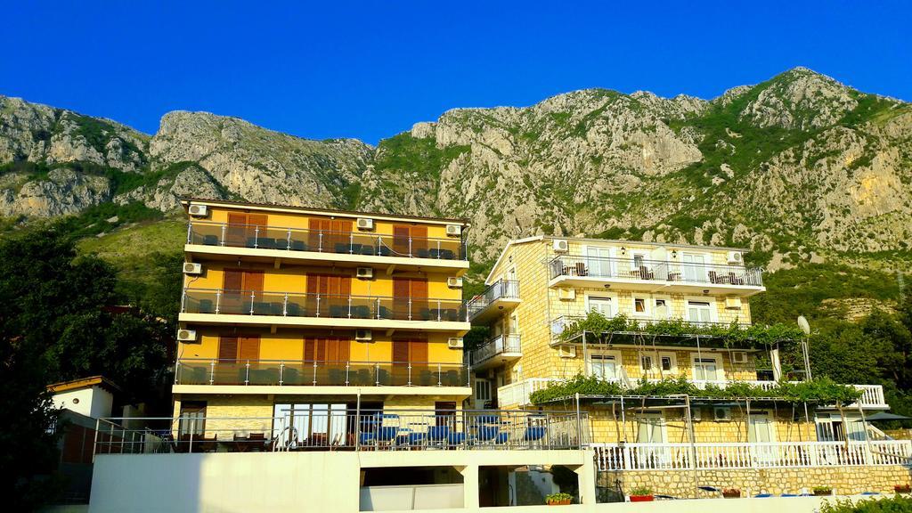 Apartments Dragisic Sveti Stefan Exterior foto