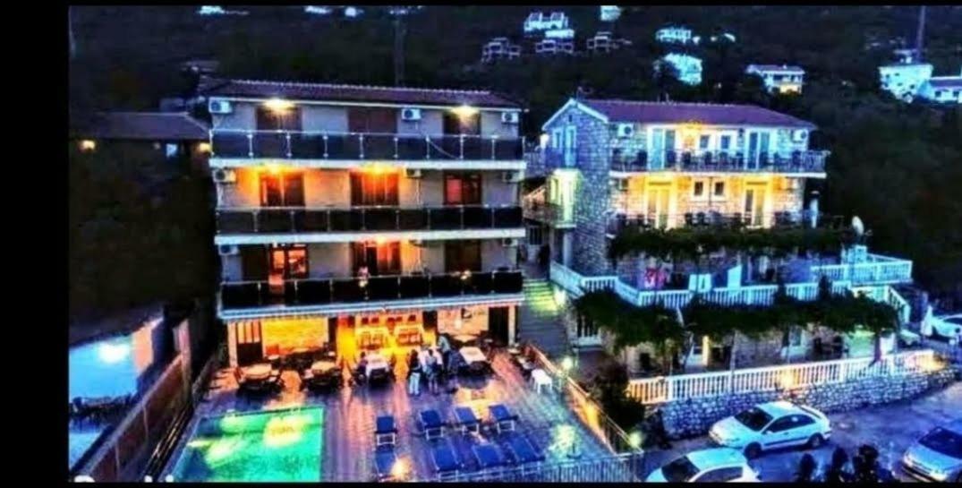 Apartments Dragisic Sveti Stefan Exterior foto